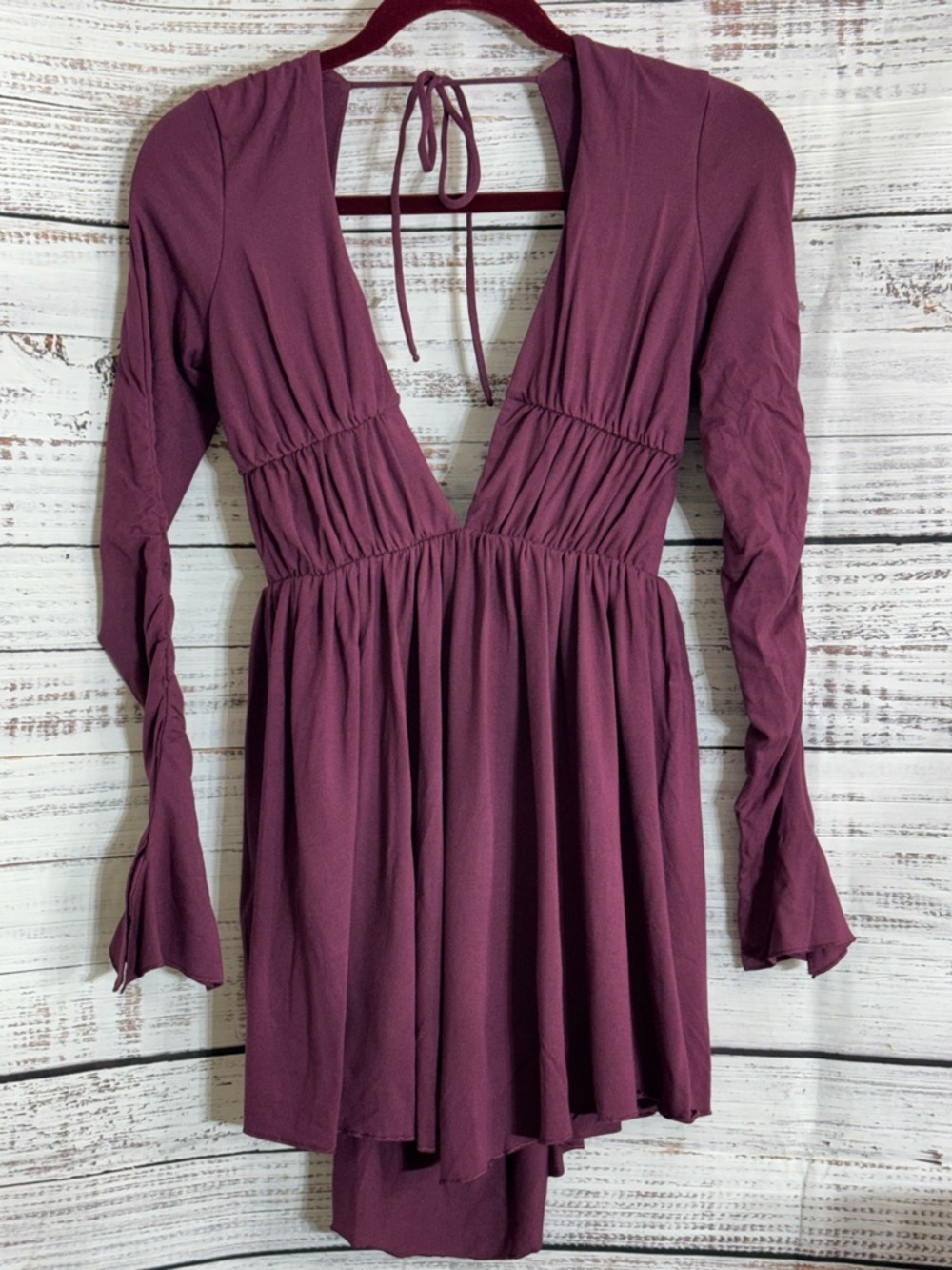Oh polly Dress womens size 4 Lara deep plunge plum purple sexy fairy Mini New‎ - Picture 2 of 12